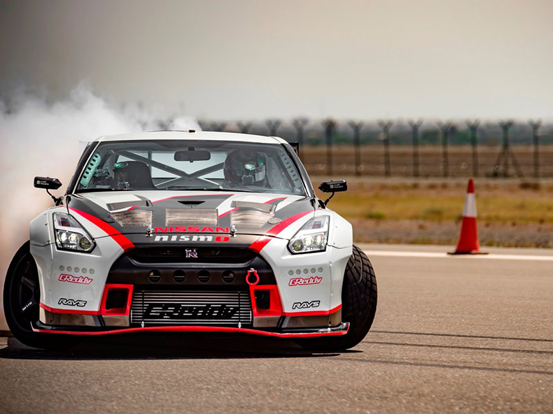 مجموعة ليغو تكشف عن نموذج ليغو رائع من سيارة نيسان "جي تي أر نيسمو"